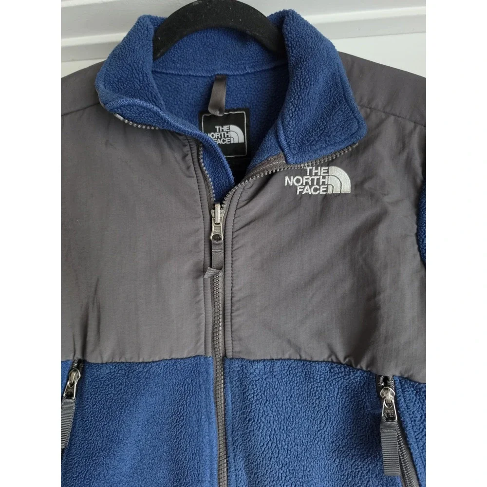 The North Face Boys S Jacket Blue Gray Gorpcore Outdoor Coat Windbreaker